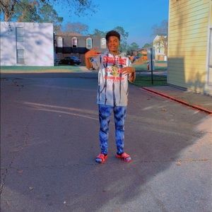 Meet your Posher, Wallace